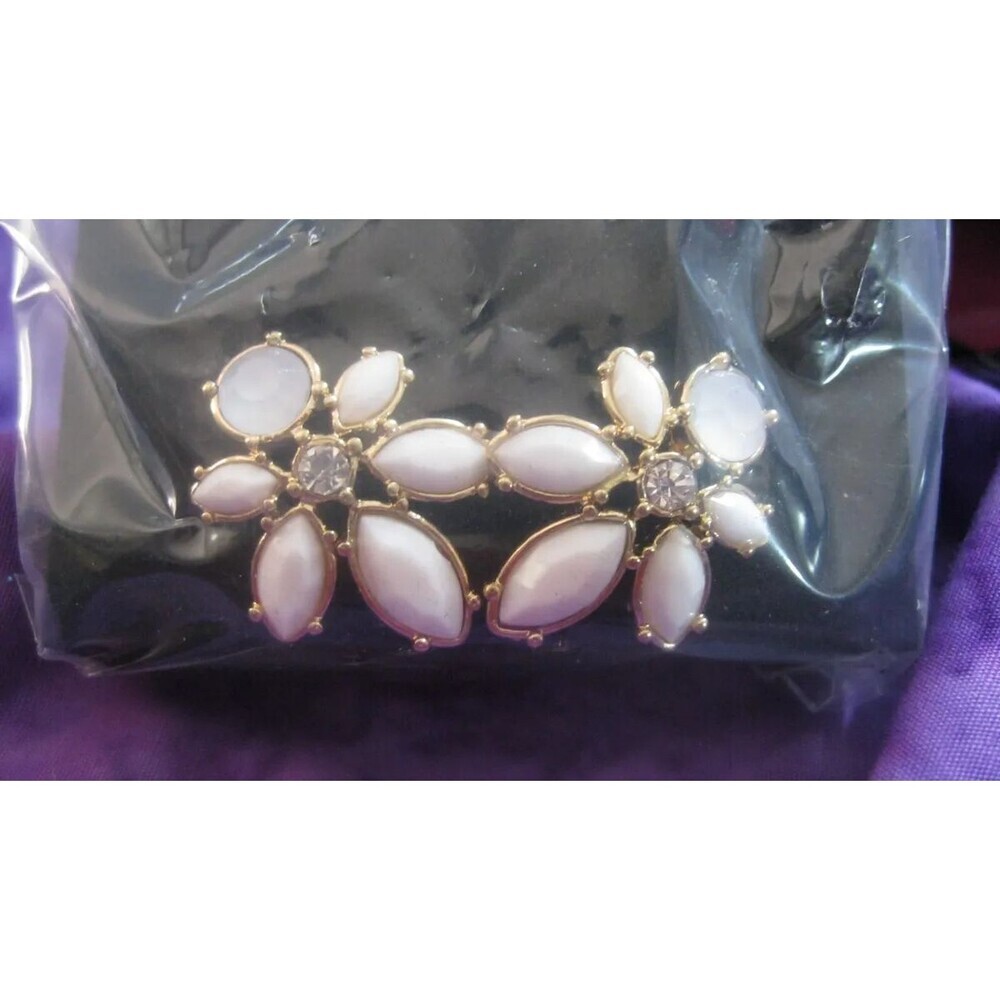 Vintage Avon Stud Earrings White Clear Crystal Floral Cluster 1" Oversized New